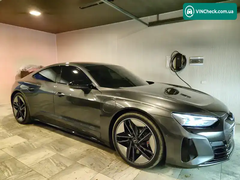 Audi e-tron GT 2023, фото з оголошення 1 з 20, VIN WAUZZZFW8P7001957