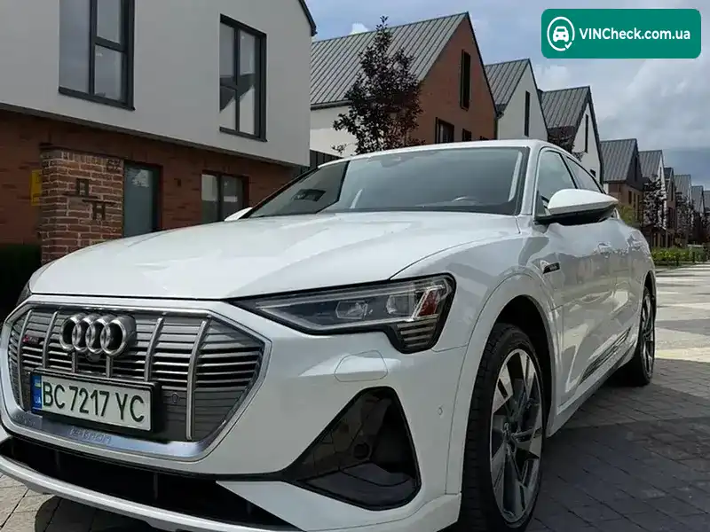 Audi e-tron 2022, фото з оголошення 1 з 20, VIN WA12AAGE9NB042749