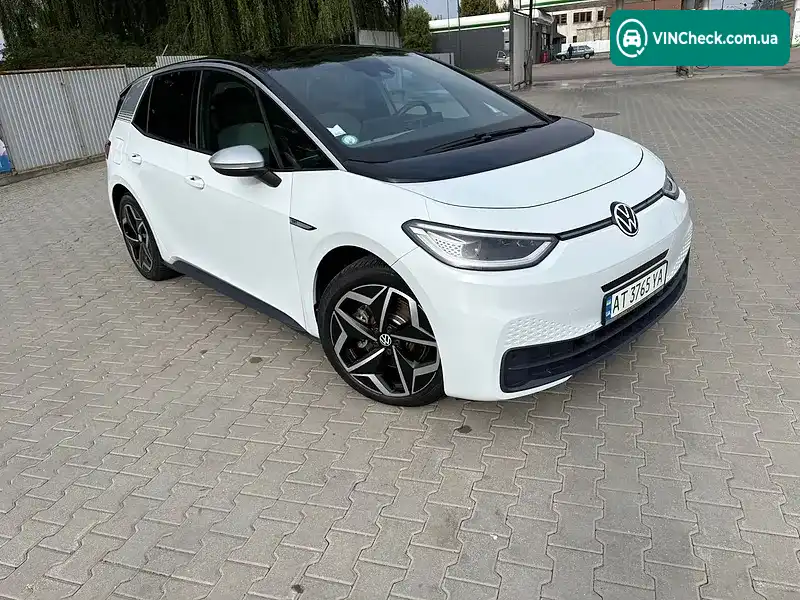 Volkswagen ID.3 2020, фото з оголошення 1 з 16, VIN WVWZZZE1ZLP013637