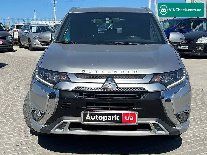 Mitsubishi Outlander 2019, фото з оголошення 2 з 20, VIN JA4J24A58KZ048063