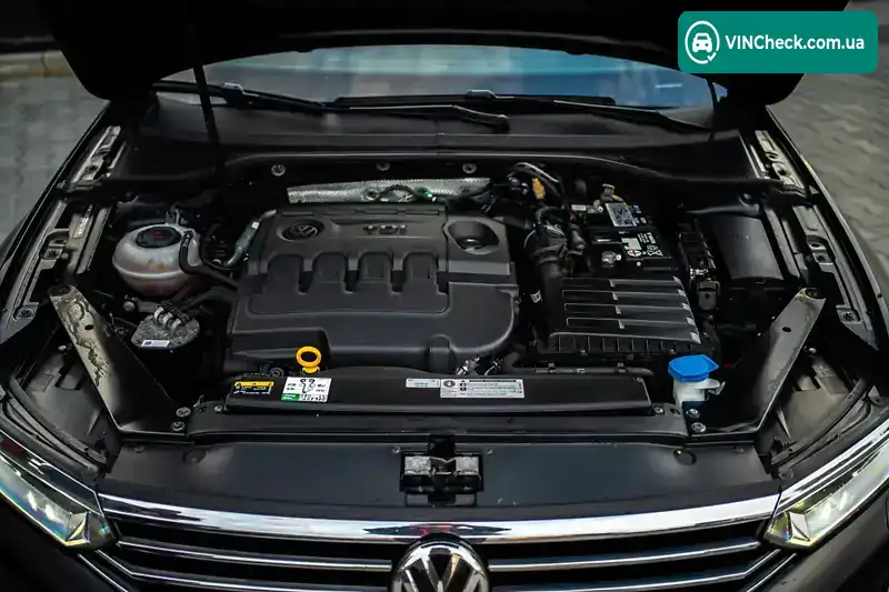 Volkswagen Passat 2019, фото з оголошення 2 з 21, VIN WVWZZZ3CZKE105149