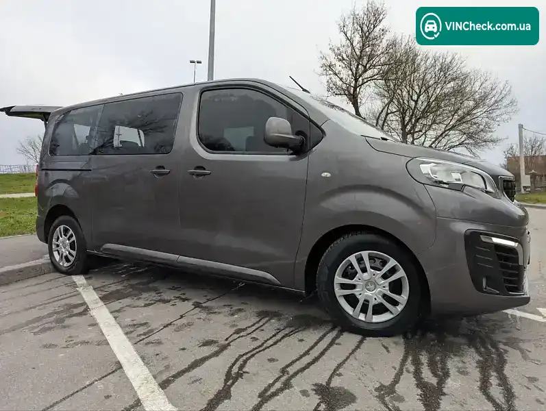 Peugeot Traveller 2017, фото з оголошення 2 з 13, VIN VF3VEAHXVHZ010134