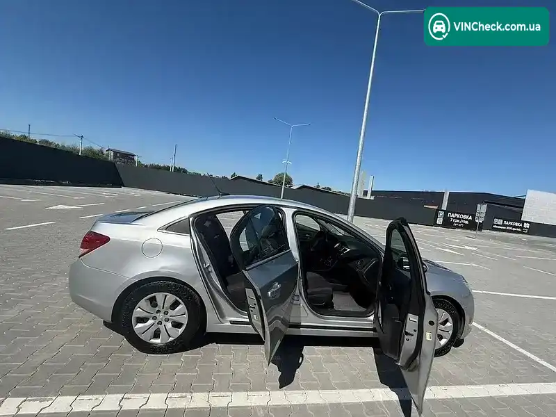 Chevrolet Cruze 2014, фото з оголошення 2 з 19, VIN 1G1PC5SB9E7267887