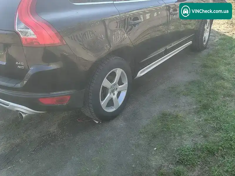 Volvo XC60 2010, фото з оголошення 2 з 12, VIN YV1DZ8046A2107560