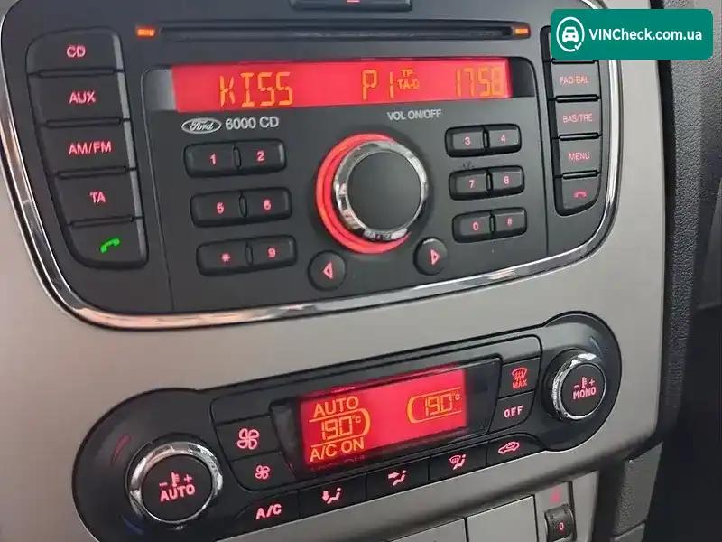 Ford Focus 2010, фото з оголошення 2 з 19, VIN WF0SXXGCDSAG14717
