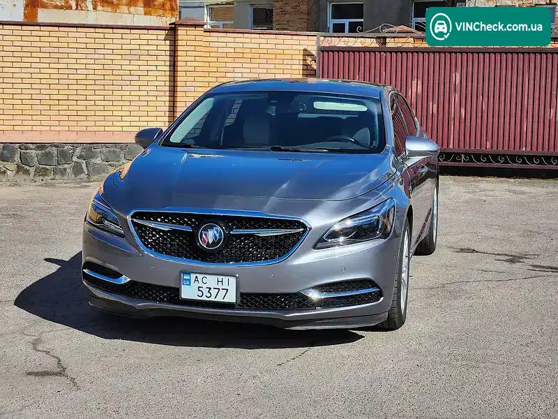 Buick LaCrosse 2018, фото з оголошення 2 з 20, VIN 1G4ZR5SZ2JU141888