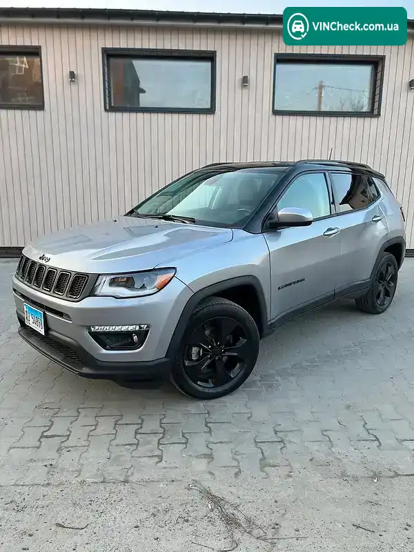 Jeep Compass 2020, фото з оголошення 1 з 20, VIN 3C4NJDBB6LT239973