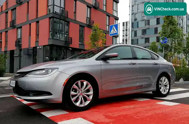 Chrysler 200 2015, фото з оголошення 2 з 20, VIN 1C3CCCBBXFN755077