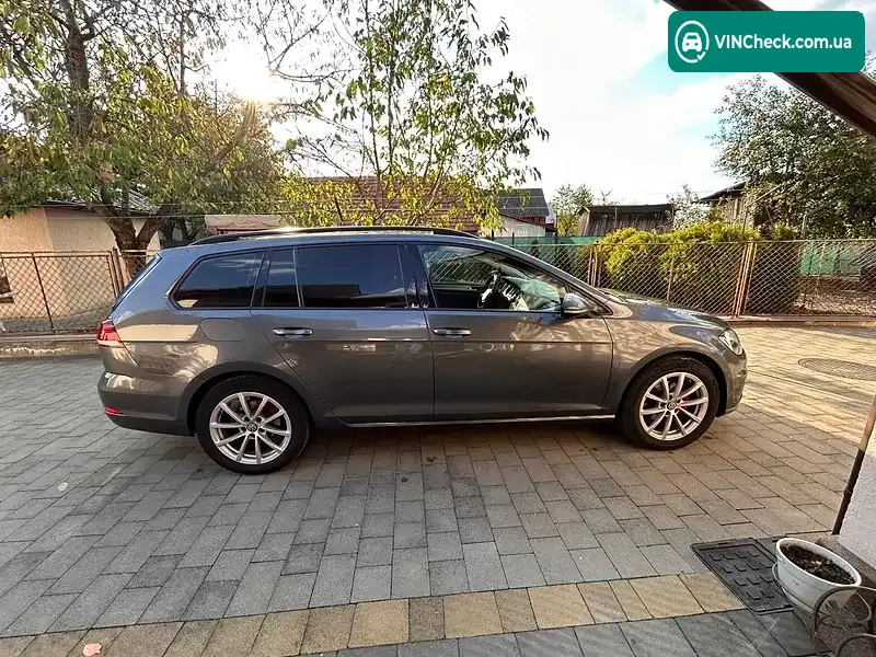 Volkswagen Golf 2017, фото з оголошення 2 з 20, VIN WVWZZZAUZHP783497