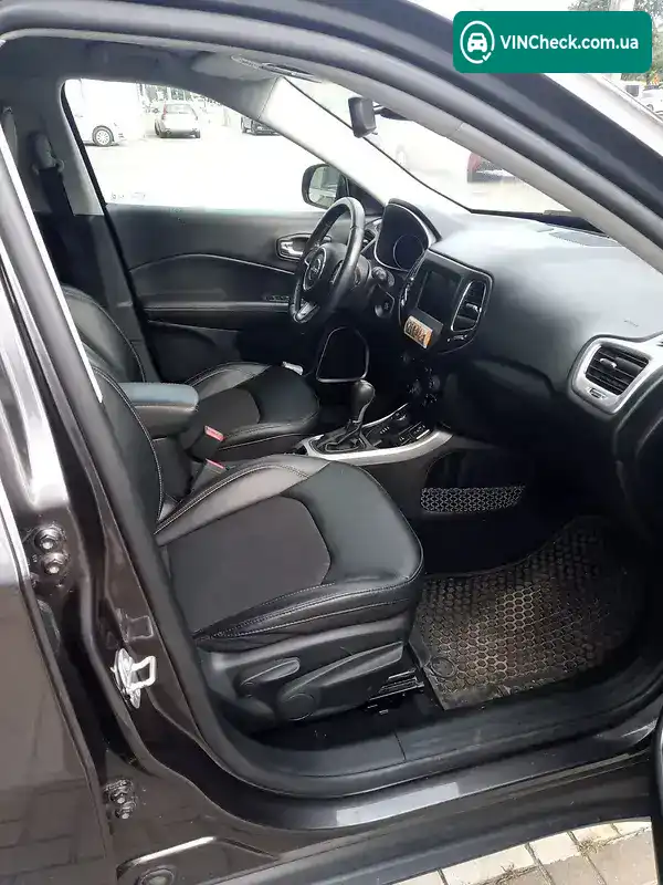 Jeep Compass 2019, фото з оголошення 2 з 4, VIN 3C4NJDBB4KT827949