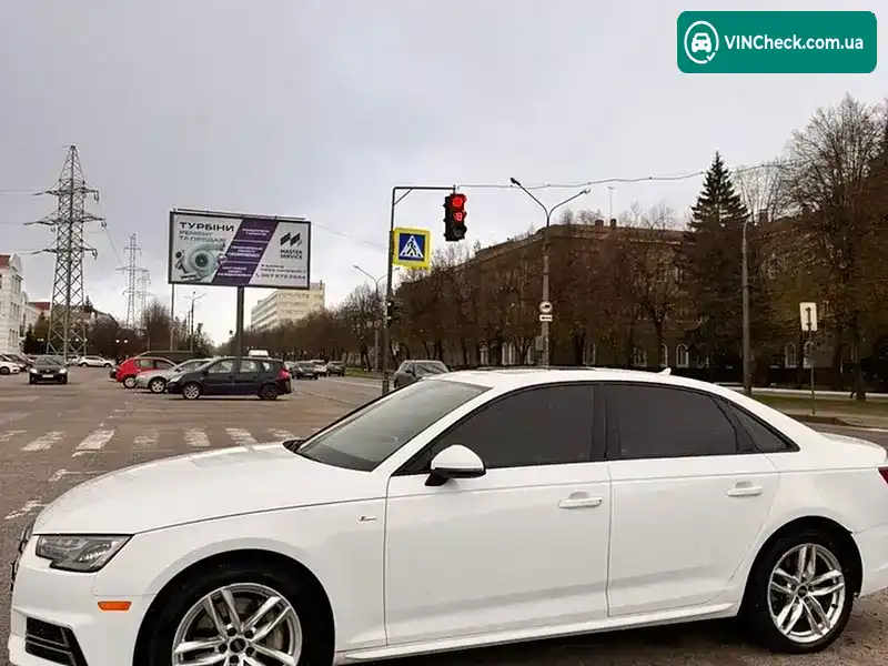 Audi A4 2016, фото з оголошення 2 з 17, VIN WAUDNAF44HN045070