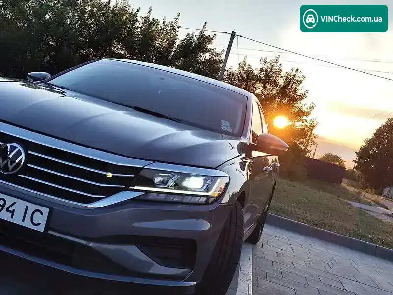 Volkswagen Passat 2021, фото з оголошення 1 з 20, VIN 1VWAA7A33MC015516