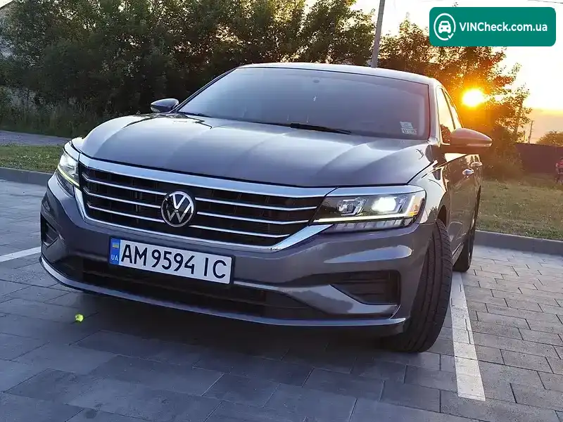 Volkswagen Passat 2021, фото з оголошення 2 з 20, VIN 1VWAA7A33MC015516