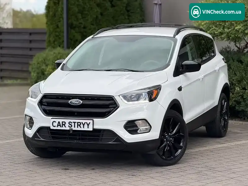 Ford Escape 2018, фото з оголошення 1 з 20, VIN 1FMCU9G91HUE28069