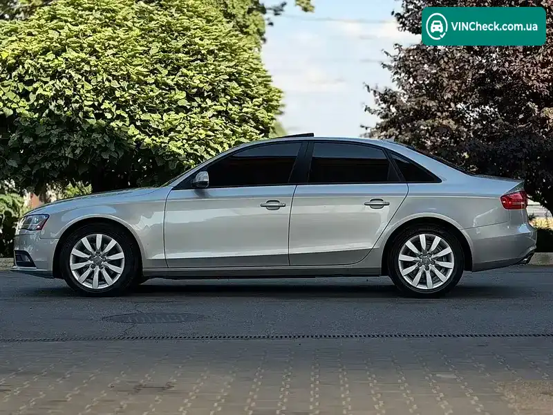 Audi A4 2013, фото з оголошення 2 з 20, VIN WAUBFAFL9EN017580