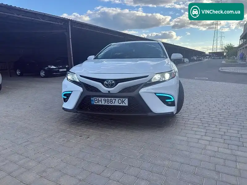 Toyota Camry 2019, фото з оголошення 2 з 20, VIN 4T1B11HKXKU169256