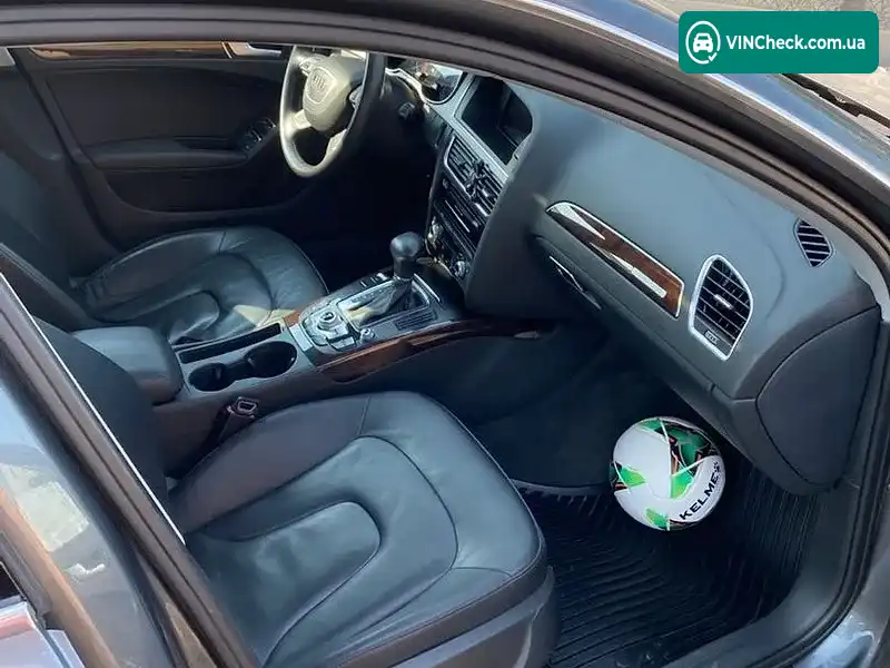 Audi A4 2013, фото з оголошення 2 з 16, VIN WAUFFAFL4DN047053