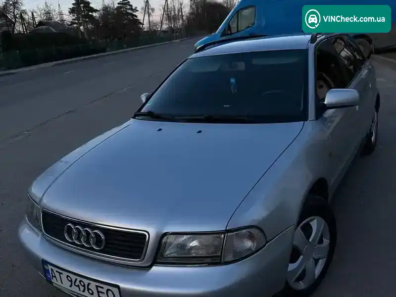 Audi A4 1998, фото з оголошення 1 з 10, VIN WAUZZZ8DZWA212584