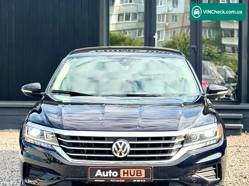Volkswagen Passat 2019, фото з оголошення 2 з 18, VIN 1VWSA7A36LC006568