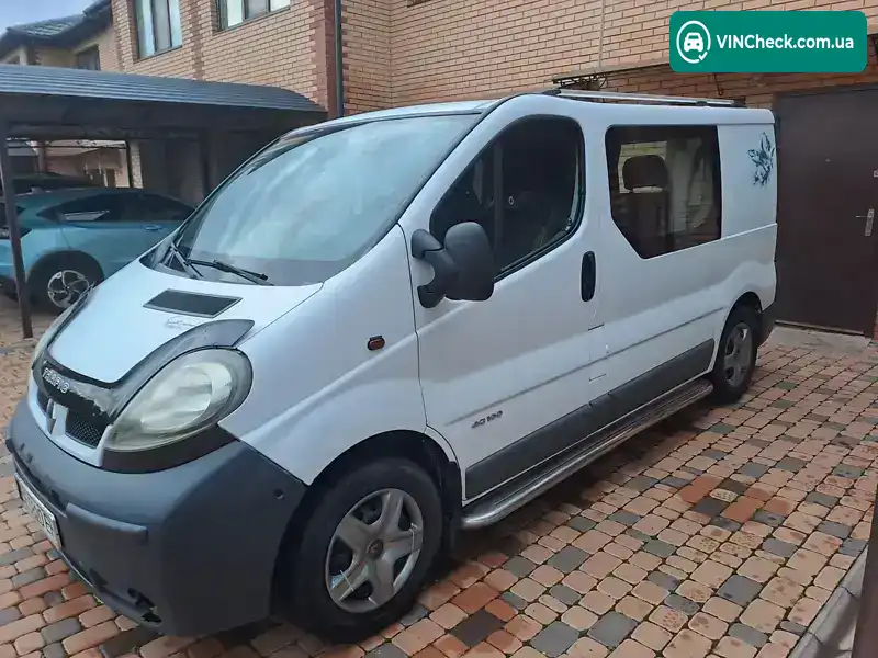 Renault Trafic 2004, фото з оголошення 1 з 20, VIN VF1FLACA65Y065363