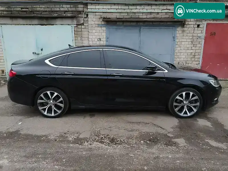 Chrysler 200 2015, фото з оголошення 1 з 7, VIN 1C3CCCEGXFN678542