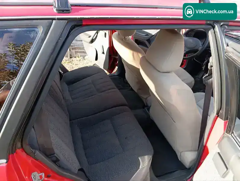Toyota Carina 1988, фото з оголошення 2 з 21, VIN JT1WAT17104001602