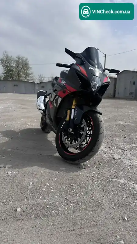Suzuki GSX-R 1000 2020, фото з оголошення 1 з 8, VIN JS1DM11H1M7100339