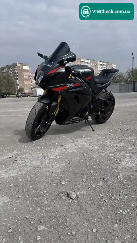 Suzuki GSX-R 1000 2020, фото з оголошення 2 з 8, VIN JS1DM11H1M7100339