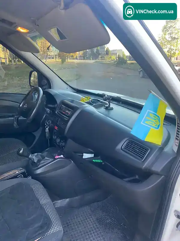 Opel Combo 2012, фото з оголошення 2 з 6, VIN W0L6ZXC1AC9503000
