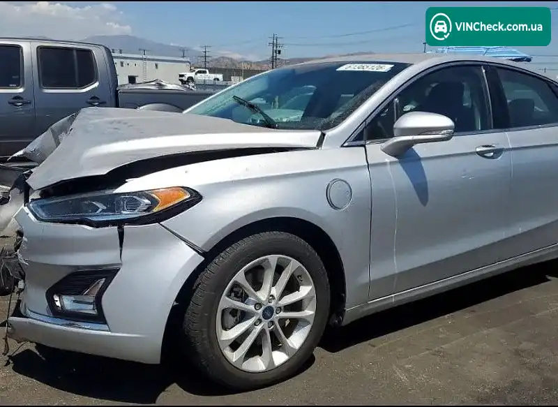 Ford Fusion 2019, фото з оголошення 1 з 5, VIN 3FA6P0SU2KR174683