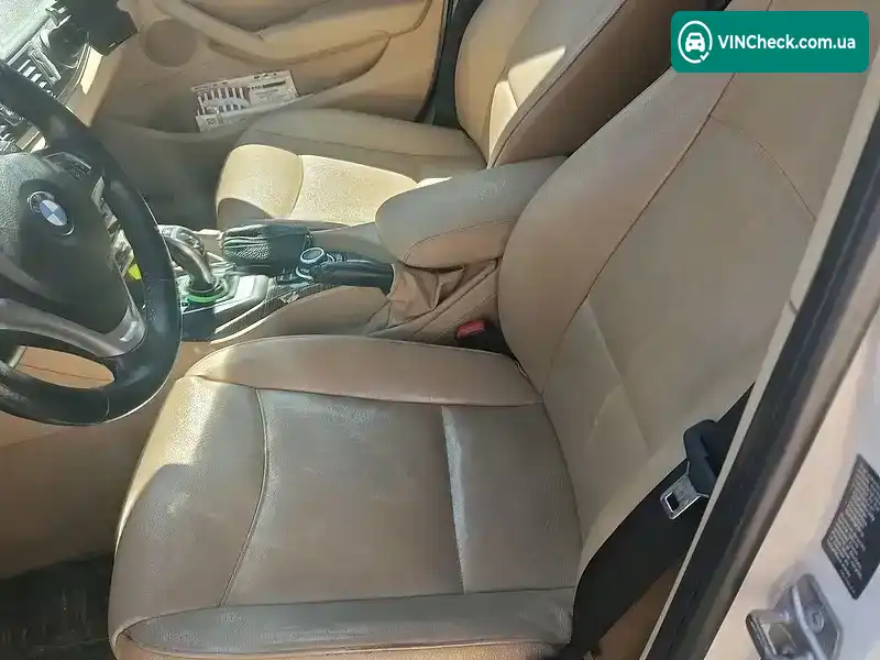BMW X1 2015, фото з оголошення 2 з 20, VIN WBAVL1C53FVY38154