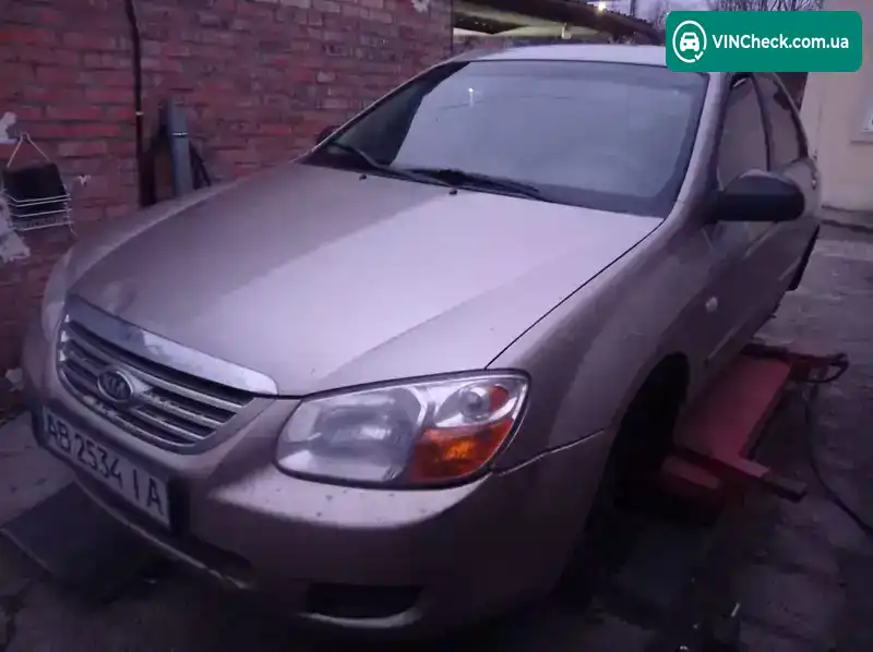 Kia Cerato 2006, фото з оголошення 2 з 12, VIN Y6LFE22726L002659