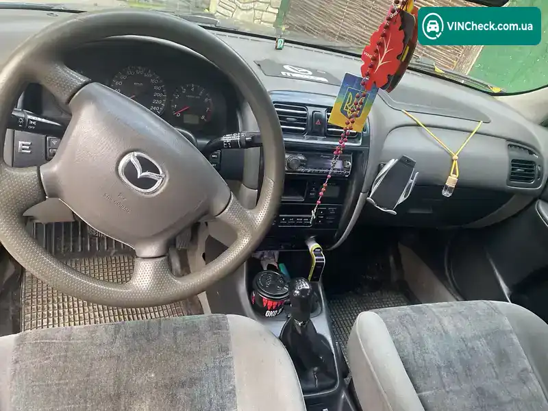 Mazda 626 2001, фото з оголошення 2 з 8, VIN JMZGH12F701508669