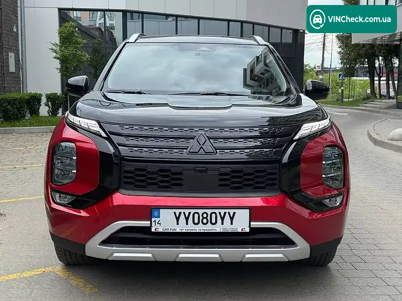 Mitsubishi Outlander 2024, фото з оголошення 2 з 20, VIN JA4T5VA90SZ604150