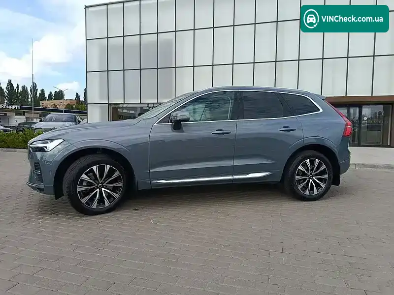 Volvo XC60 2023, фото з оголошення 2 з 20, VIN YV1UZL1V3P1357383