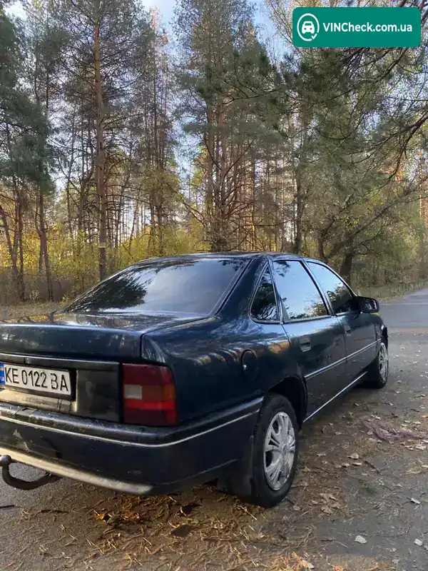 Opel Vectra 1990, фото з оголошення 2 з 8, VIN W0L000087L5019984