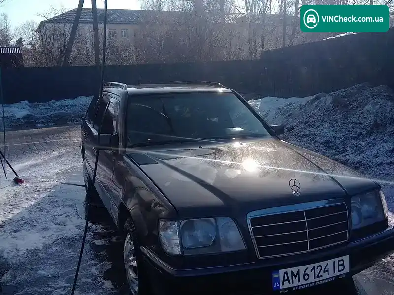 Mercedes-Benz E-Class 1993, фото з оголошення 2 з 4, VIN WDB12312310200909