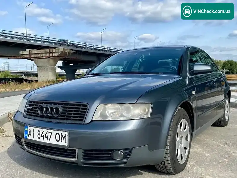 Audi A4 2001, фото з оголошення 1 з 16, VIN WAUZZZ8E02A070335