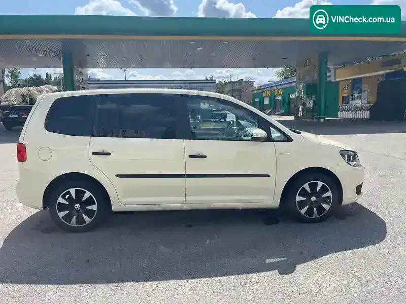 Volkswagen Touran 2015, фото з оголошення 1 з 20, VIN WVGZZZ1TZFW049434