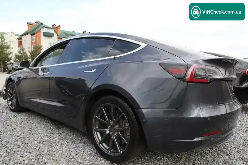 Tesla Model 3 2019, фото з оголошення 1 з 7, VIN 5YJ3E1EBXJF066685