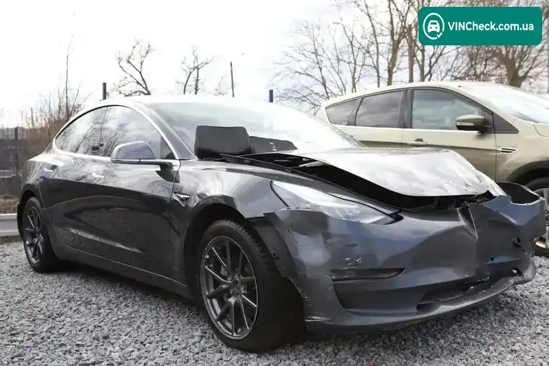 Tesla Model 3 2019, фото з оголошення 2 з 7, VIN 5YJ3E1EBXJF066685