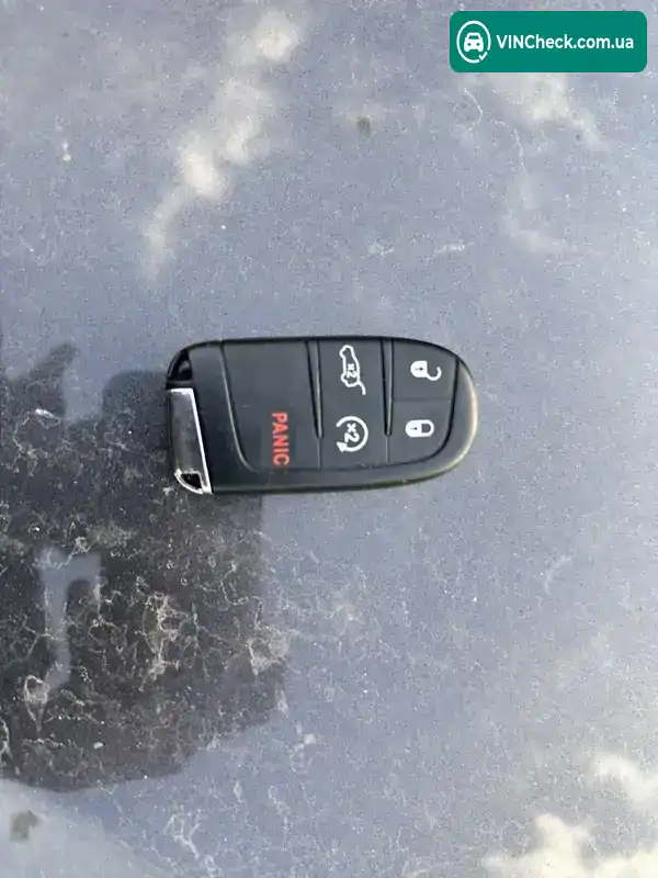 Jeep Compass 2018, фото з оголошення 2 з 20, VIN 3C4NJDBB7JT154802