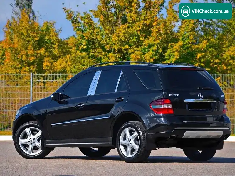 Mercedes-Benz M-Class 2007, фото з оголошення 2 з 10, VIN WDC1641223A135107