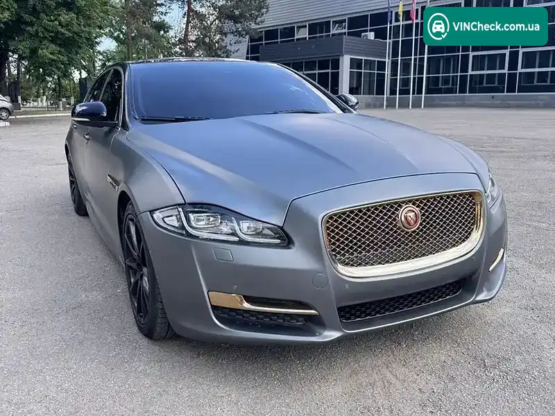 Jaguar XJ 2017, фото з оголошення 2 з 20, VIN SAJWJ1CD0H8W08109
