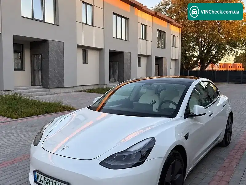 Tesla Model 3 2021, фото з оголошення 2 з 13, VIN LRW3E7FA6MC336230