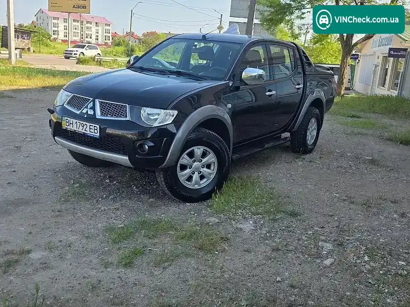 Mitsubishi L 200 2011, фото з оголошення 2 з 20, VIN MMCJNKB40BDZ26781