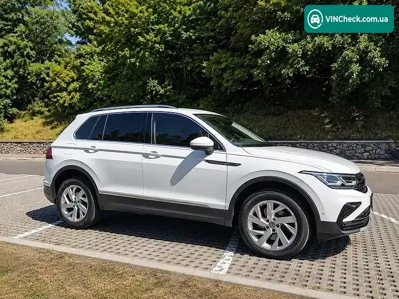 Volkswagen Tiguan 2023, фото з оголошення 1 з 19, VIN WVGZZZ5N5PW046058