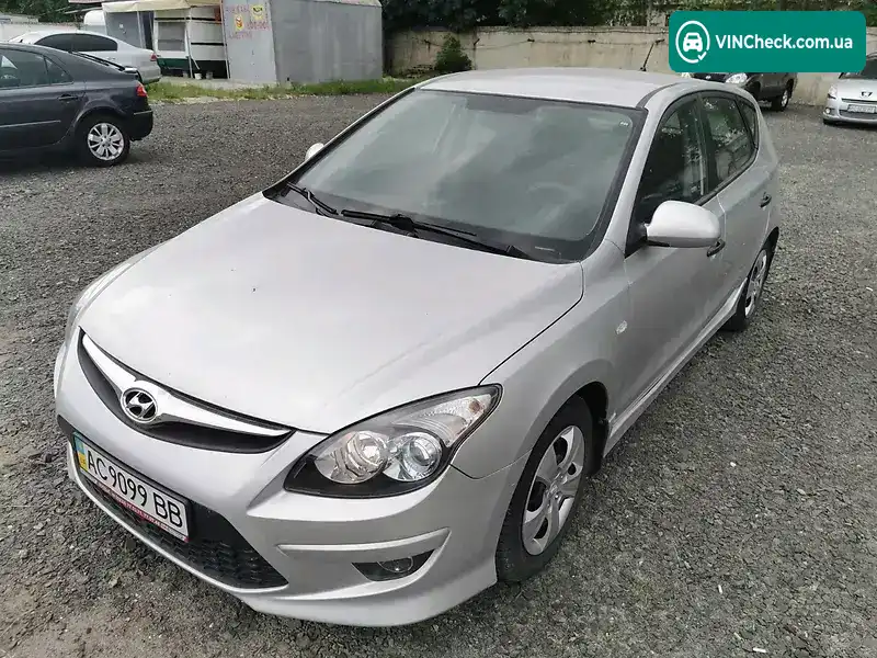 Hyundai i30 2011, фото з оголошення, VIN TMADB51CACJ248616