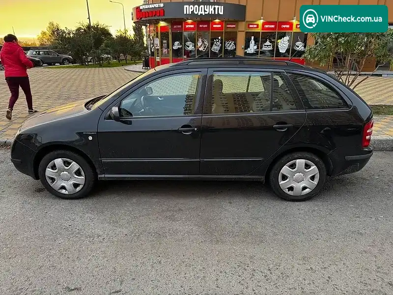 Skoda Fabia 2004, фото з оголошення 2 з 8, VIN TMBGD26Y644033417