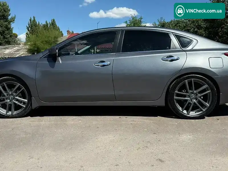Nissan Altima 2018, фото з оголошення 2 з 18, VIN 1N4AL3AP8JC180598